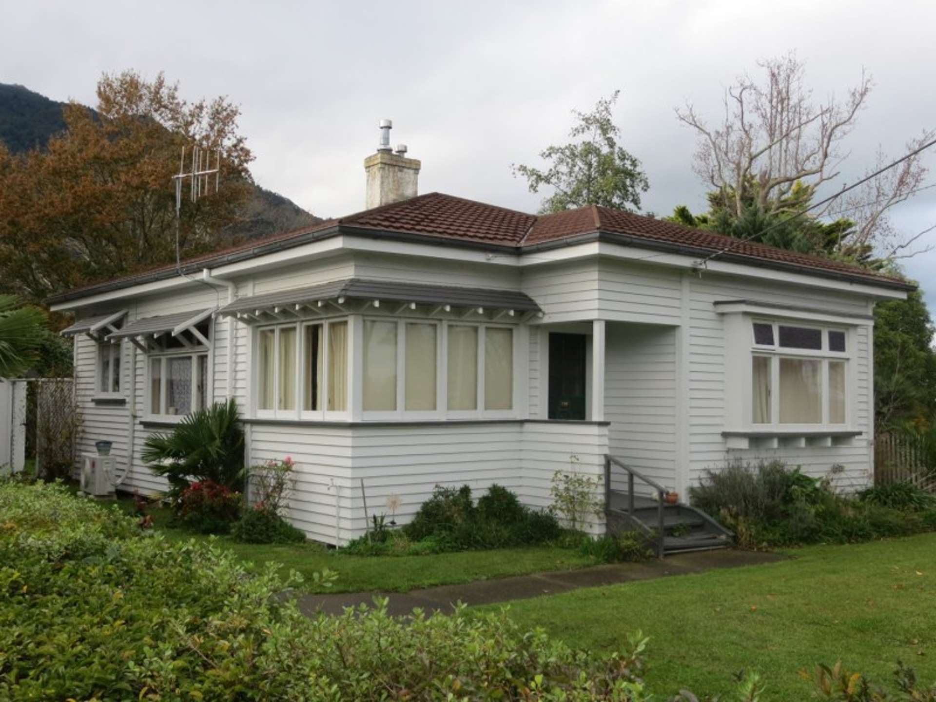 2 Farmer Street Te Aroha_0