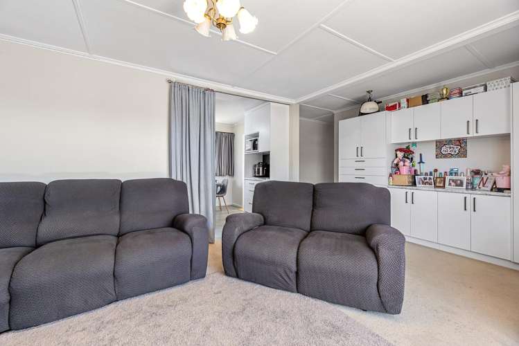 5b Somerset Grove Parkvale_5