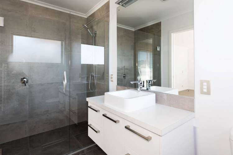 90 Colonial Drive Silverdale_9