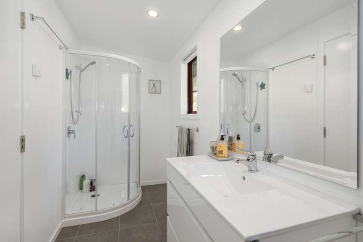 35 Totara View Road Wakefield_9