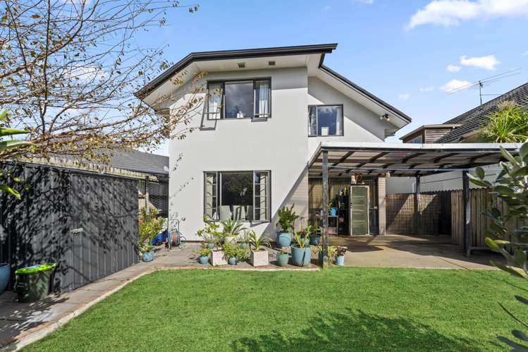 4A Dapple Place Flat Bush_22