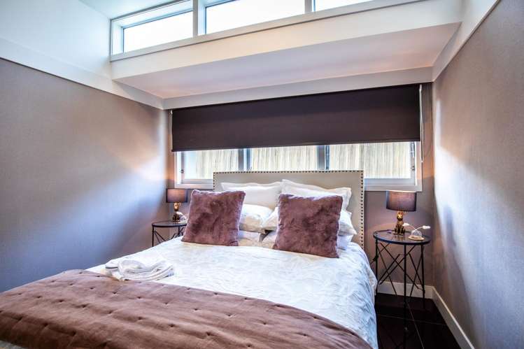 8C Brassey Road St Johns Hill_16