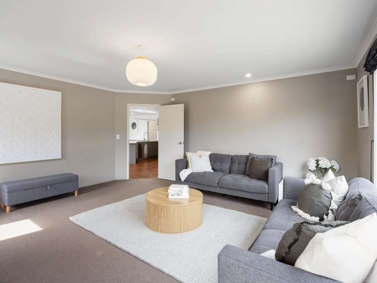 28 Somerton Drive Huntington_11