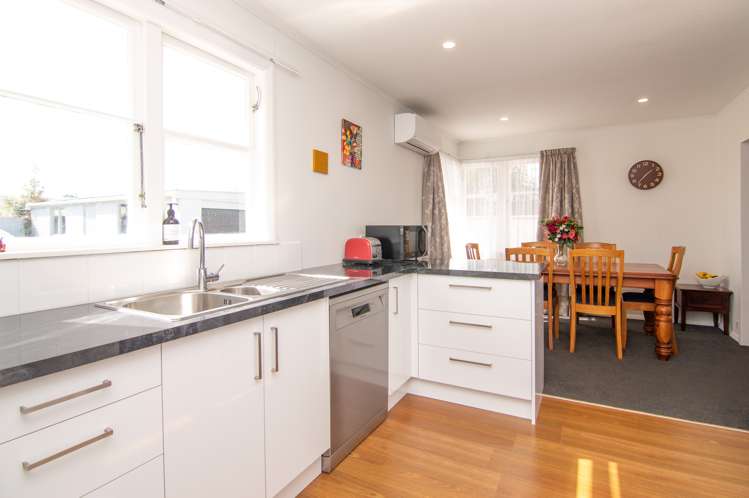 5 Sefton Avenue Highbury_1