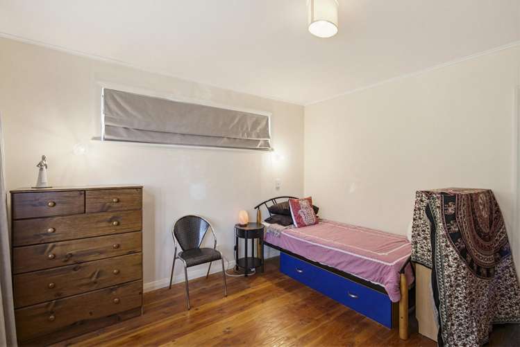 6 Teoti Street Paraparaumu Beach_23