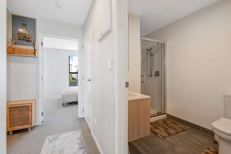 18 Hinonga Loop Silverdale_3