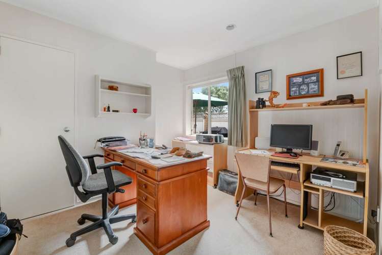 17 McGowan Place Orewa_11