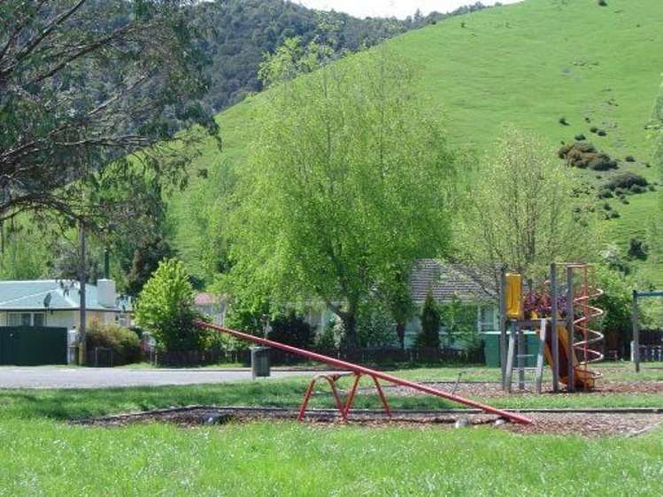 9 Tawa Place Tapawera_11