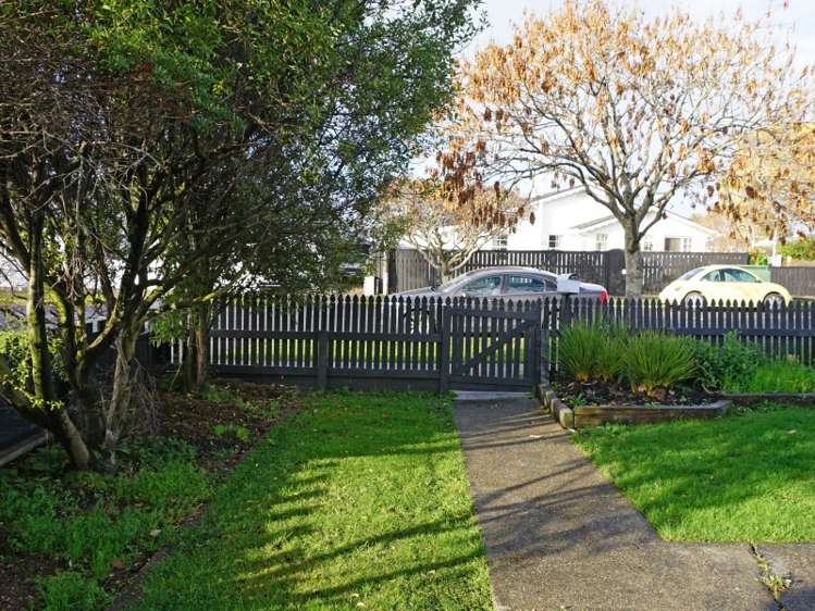 8a Clifton Street Windsor_12