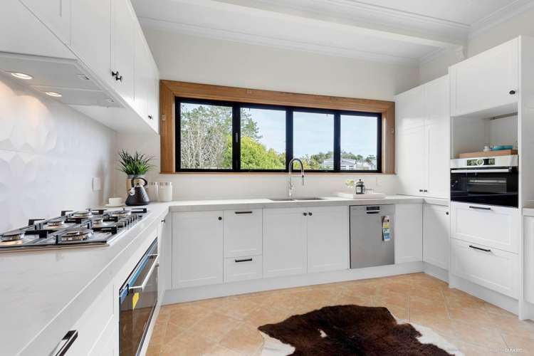 51 Bernard Magnus Lane Greenhithe_7