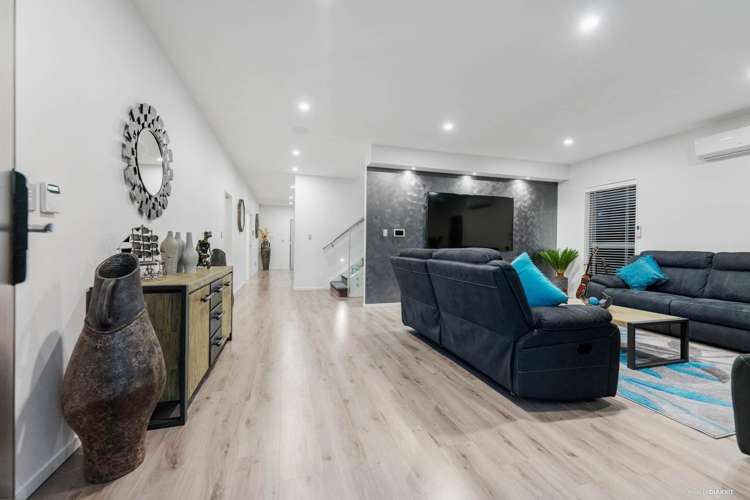 3 Cooladawson Drive Flat Bush_19