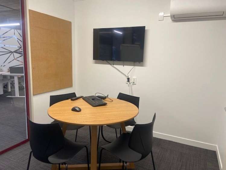 12 GF Vialou Street Hamilton City Central_8