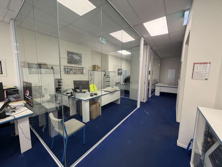Unit 4, 21 Bell Road South Gracefield_5