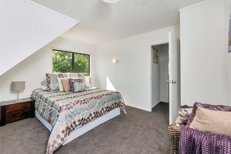 1/50 Ray Small Drive Pahurehure_7