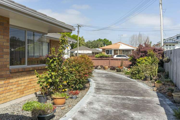 17 Armstrong Avenue Woodhill_11