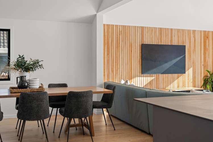 56B Marine Parade Mt Maunganui_11