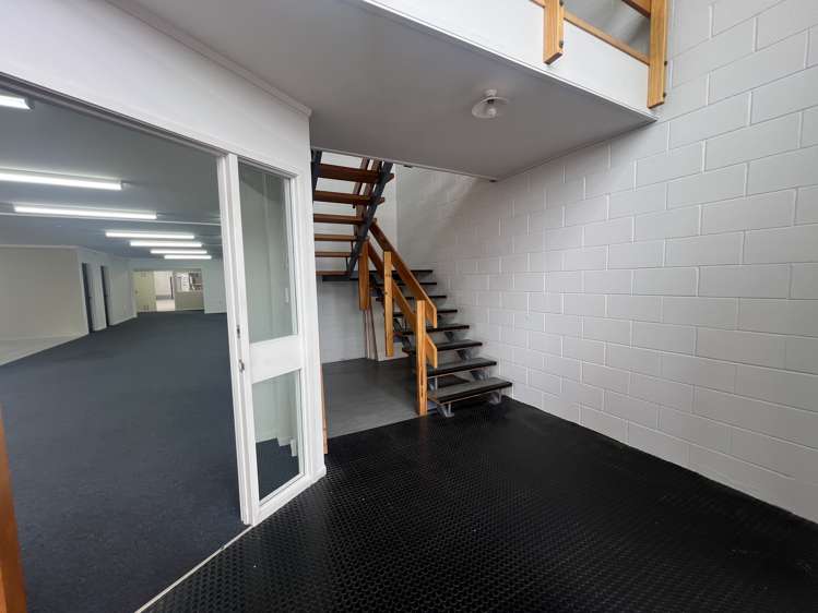 39 Porana Road Wairau Valley_20