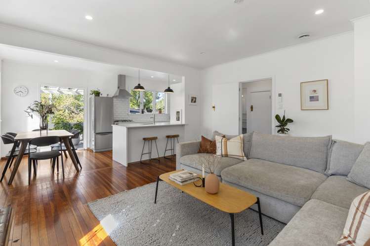 45 Rua Road Glen Eden_13