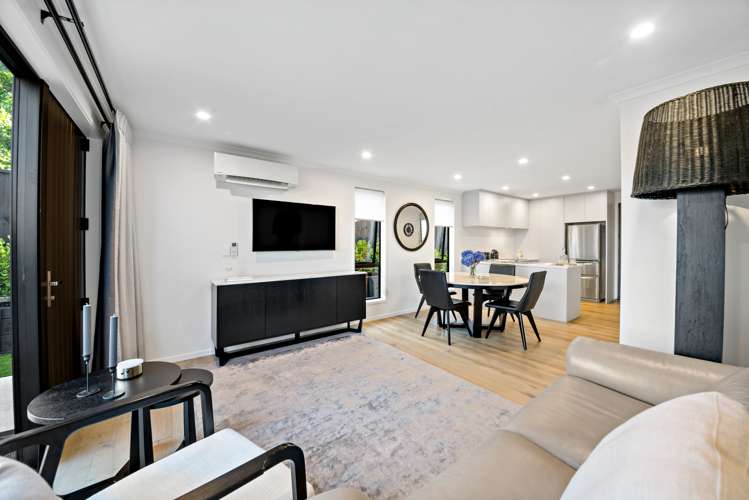 8 Patariki Way Beach Haven_5