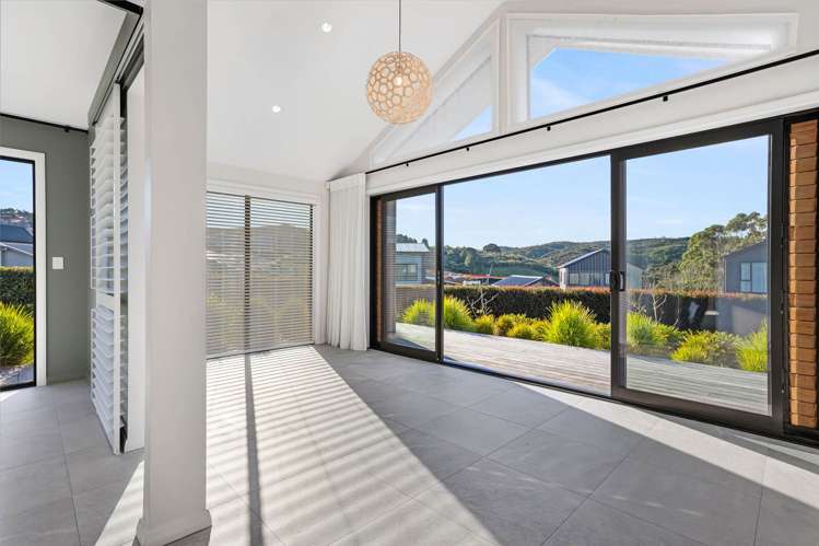 14 Kotuitui Drive Orewa_18