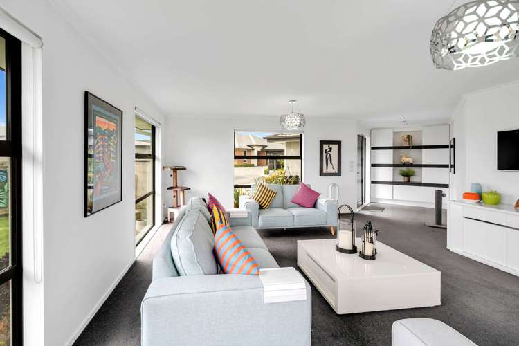 29 Araucana Way Burwood_10