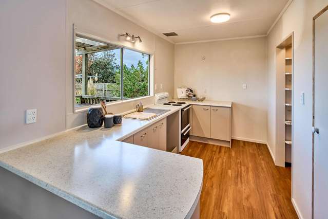 35 Eruini Street Waikanae Beach_2