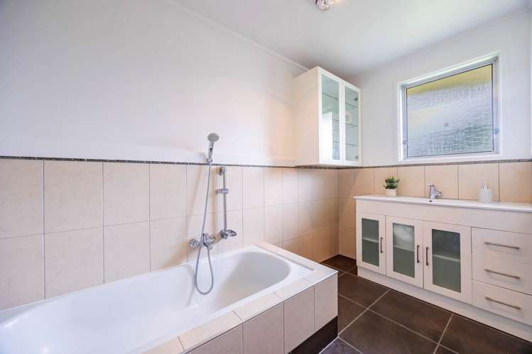 19 Catton Crescent Mt Roskill_15