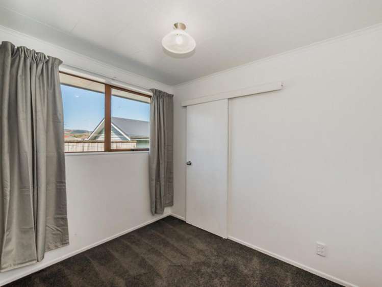 62a Mazengarb Road Paraparaumu Beach_16