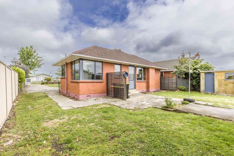 3 Sword Street Gore_17