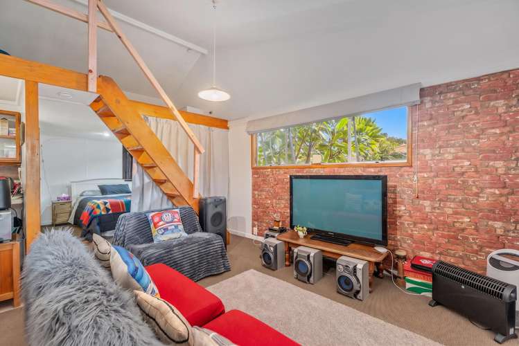 3 Crown Reef Pauanui_19