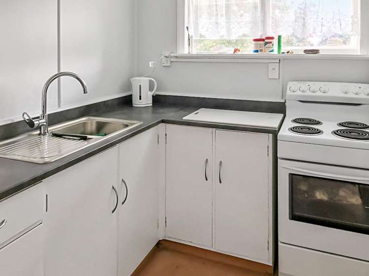 8 Dunbar Street 10516_1