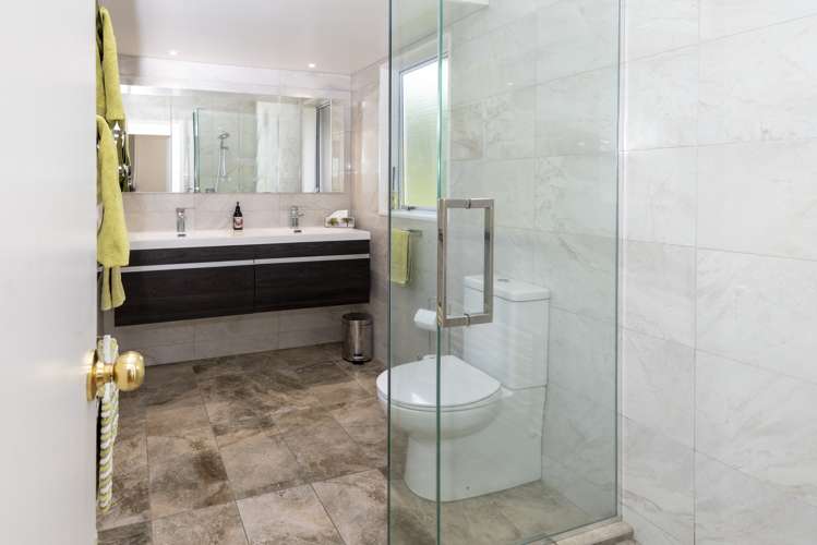 38 Glenfern Road Mellons Bay_14