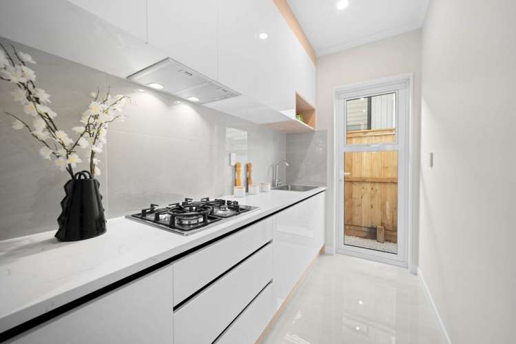 57 Koromeke Street Flat Bush_12