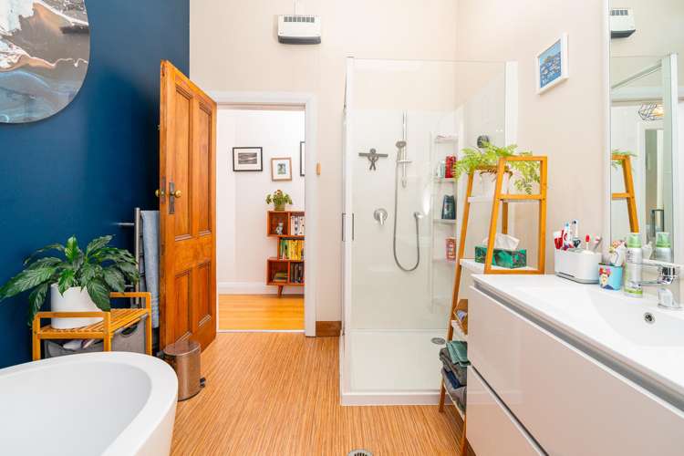 187 Queens Drive Lyall Bay_15