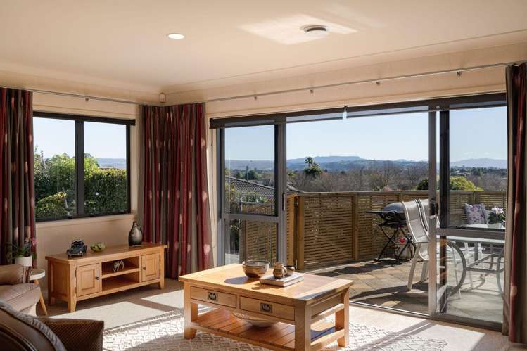 15 Rowesdale Drive_0