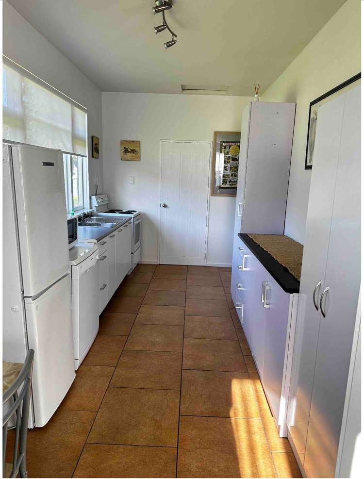 68a Broadway Picton_16