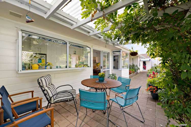 33 Glenmore Road Sunnyhills_8