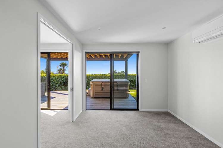 102 Vipond Road Stanmore Bay_18