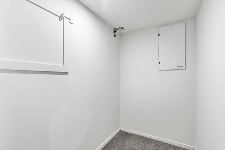 82b Vodanovich Road Te Atatu South_13