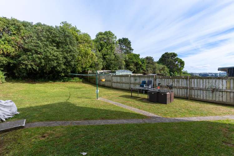24 Derby Place Cannons Creek_12