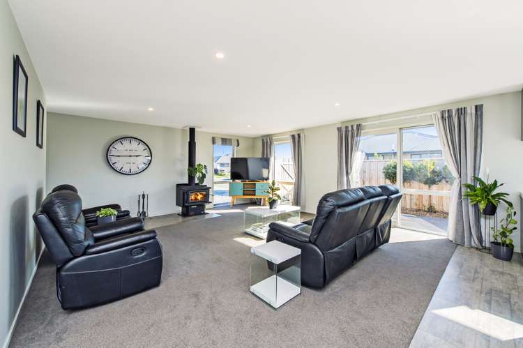 69 Sunline Avenue Lincoln_11