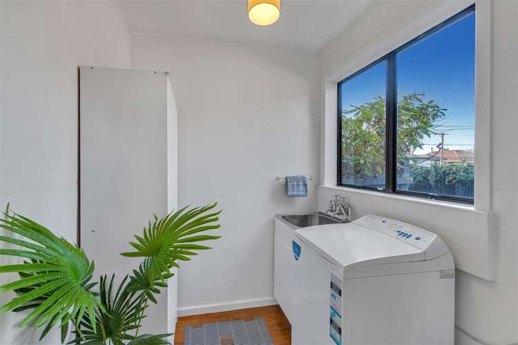 16 Dunedin Street Redwood_14