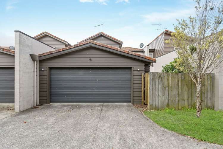 7 Savona Drive Flat Bush_18