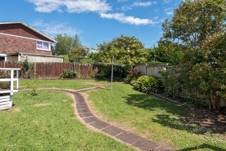 2/1 Willow Way Sunnyhills_15