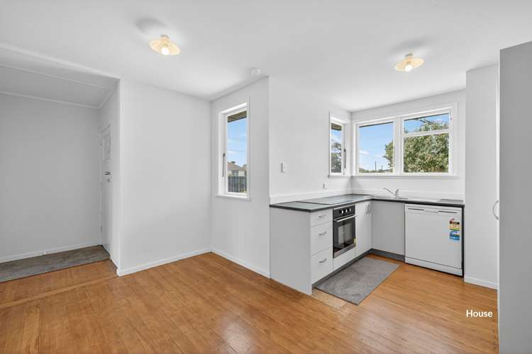 49 Doreen Street Aranui_3