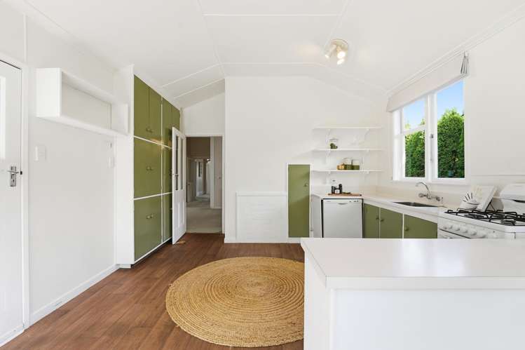 80 Great North Road St Johns Hill_13