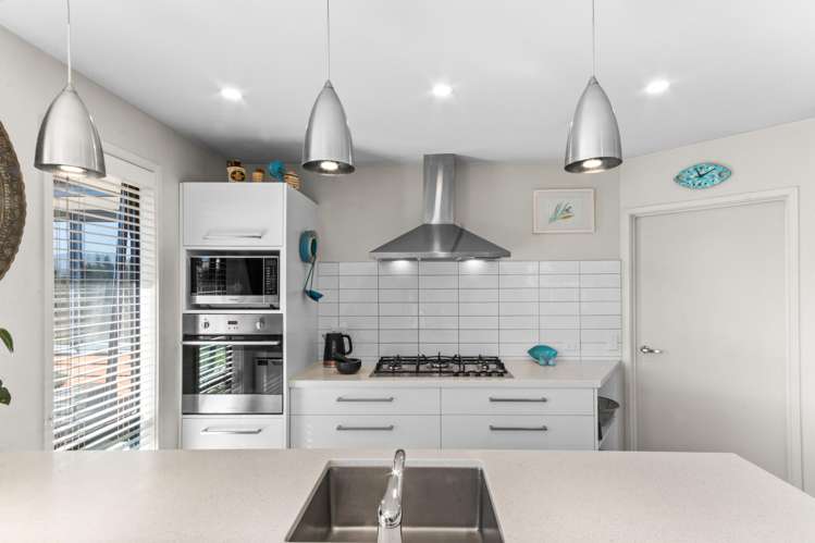 1 Jack Young Place Albert Town_8