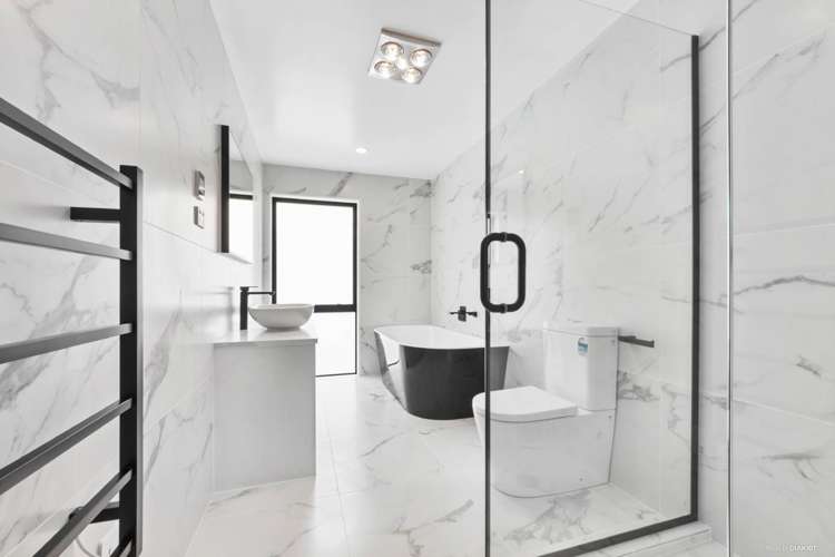 16 Tullymore Drive Flat Bush_21