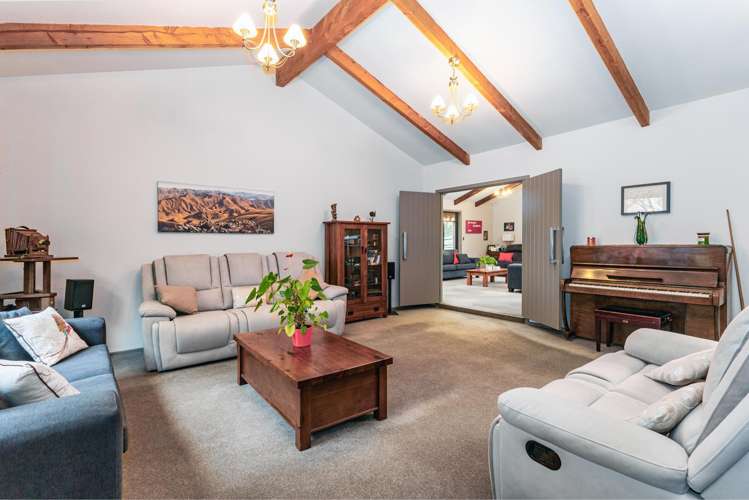 18 River Road Elgin_18