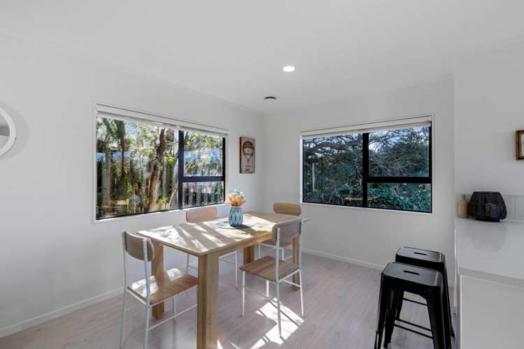 2/35 Camrose Place Glenfield_6